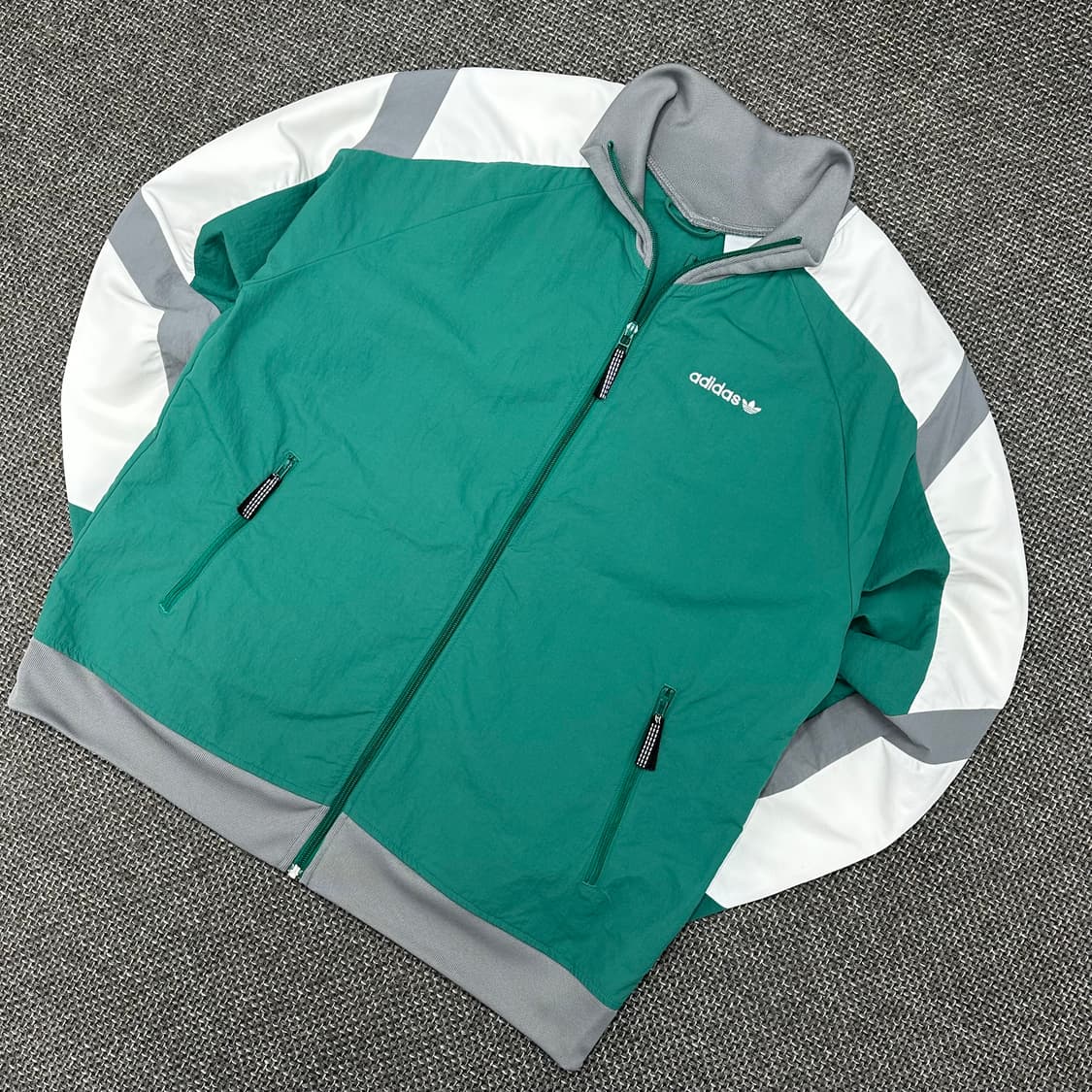 아디다스 배색 빈티지 바람막이 2XL 상품이미지3