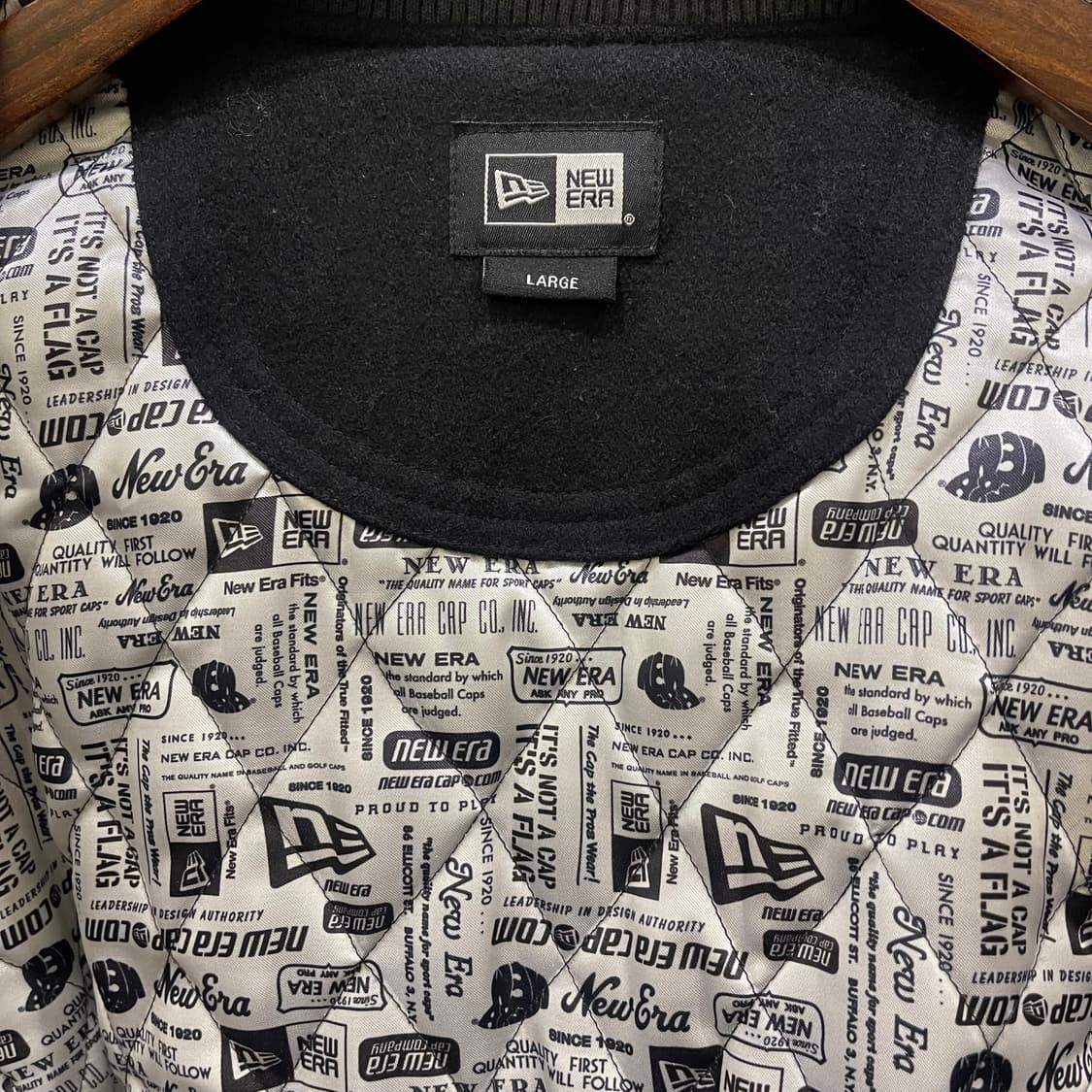 뉴에라 레더 스타디움 점퍼 상품이미지3