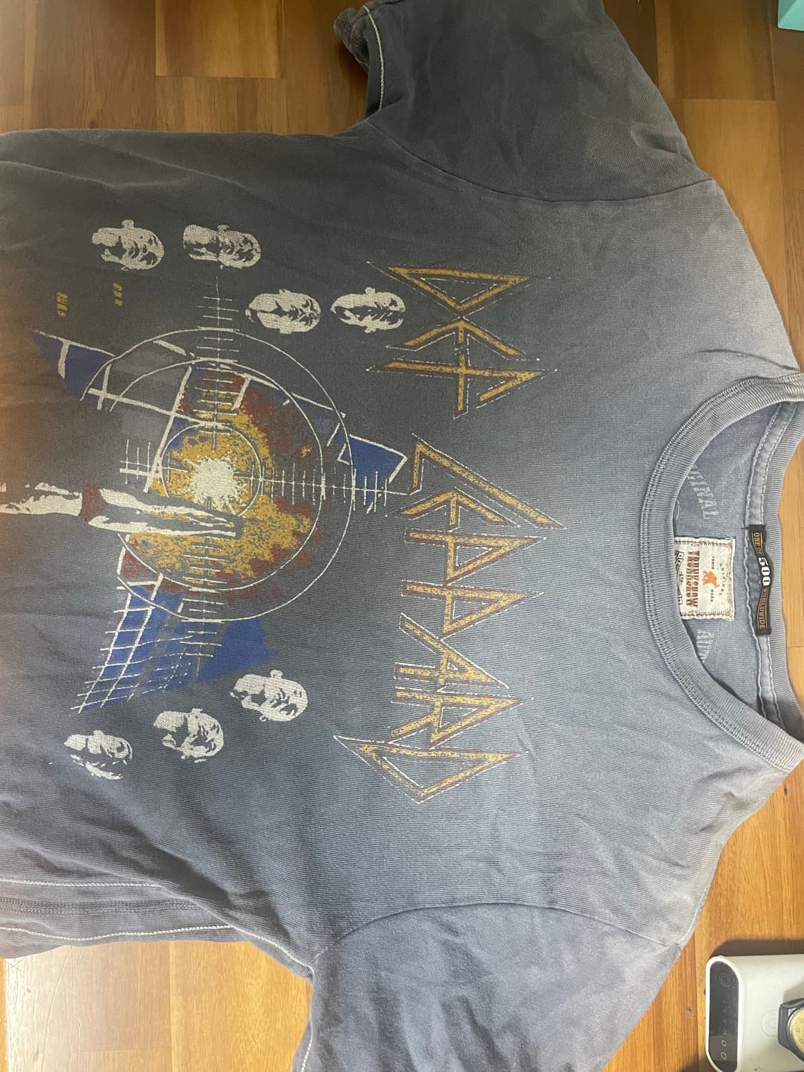 데프레파드 빈티지 티셔츠 상품이미지1