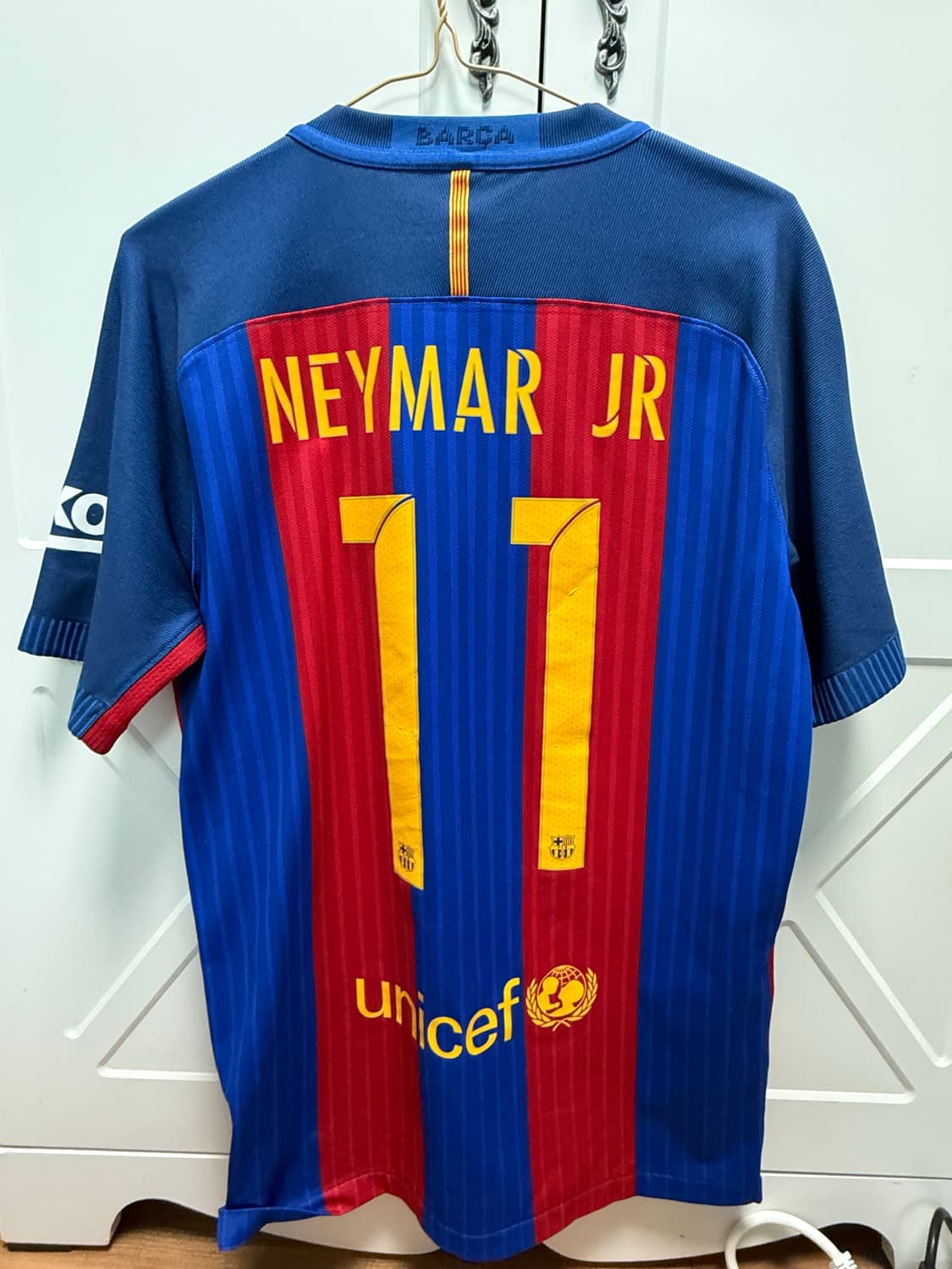 16-17 바르셀로나 어센틱 네이마르 유니폼 상품이미지2
