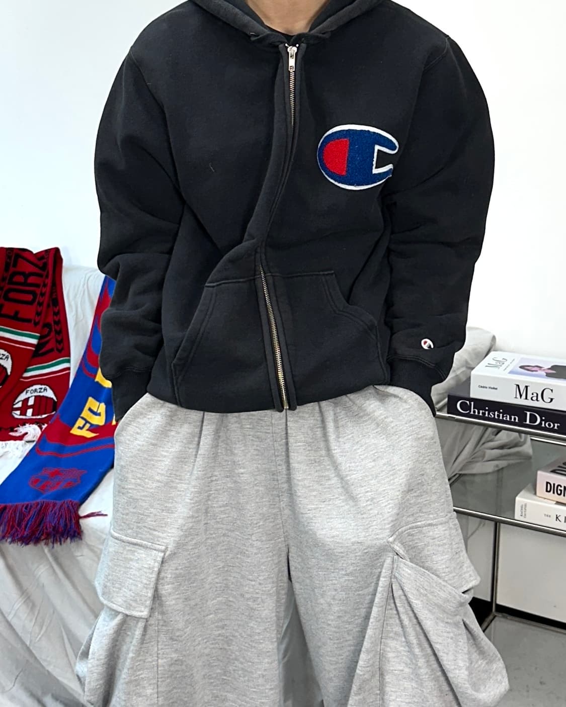 챔피온 블랙 빅로고 후드집업 XL 상품이미지1