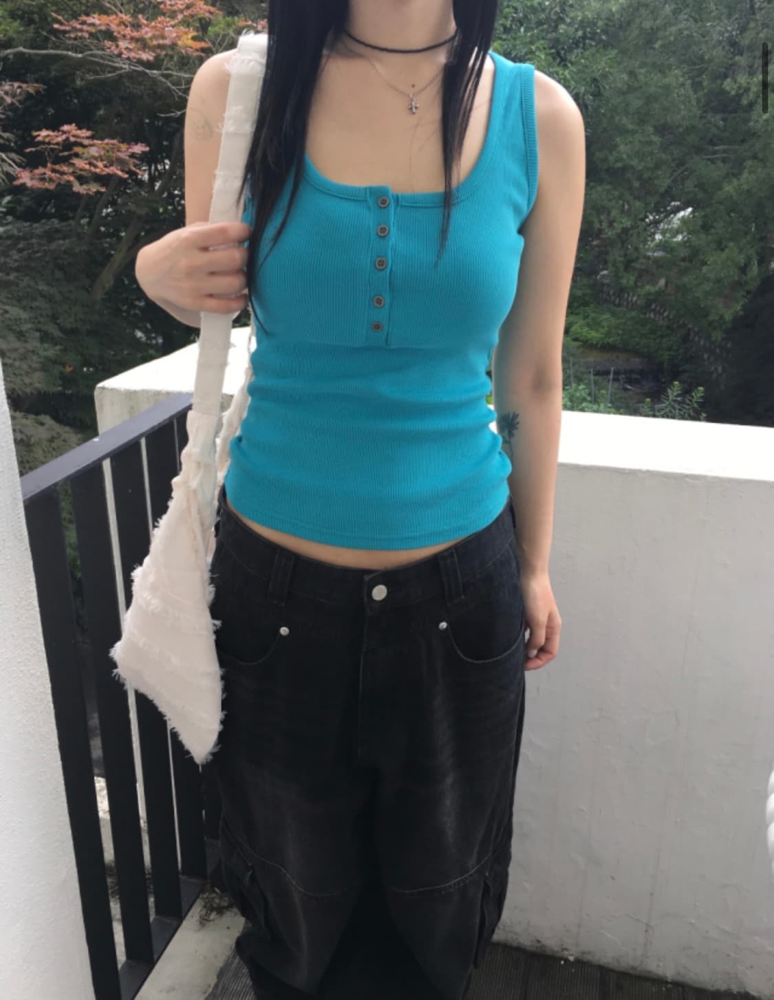 이즈이즈 버튼 슬리브리스 상품이미지2