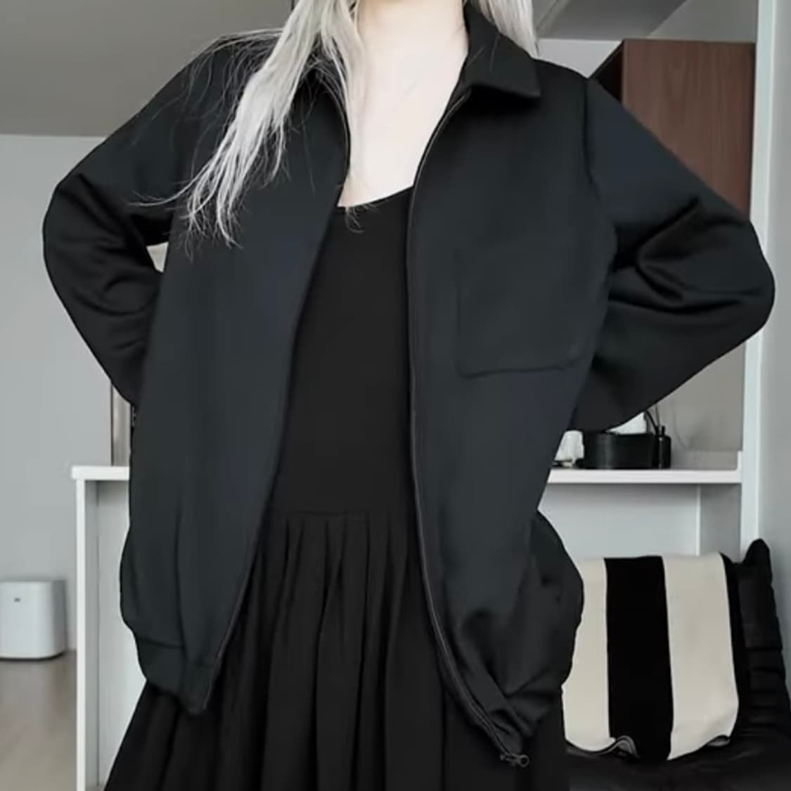 니히 JERSEY JUMPER BLACK 상품이미지1