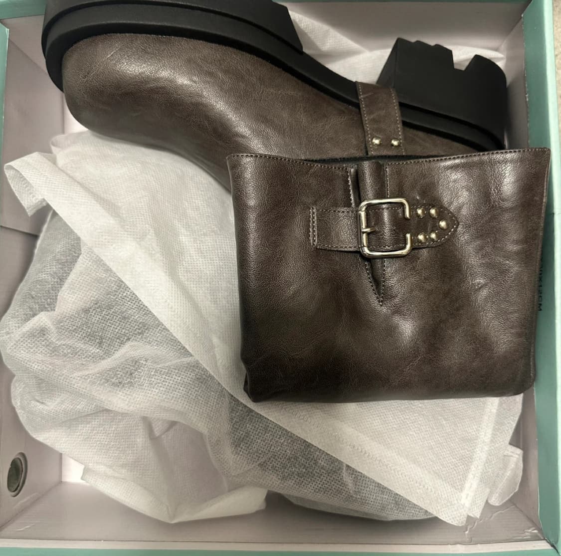 솔트앤초콜릿 라운드토라이더 버클부츠 상품이미지3