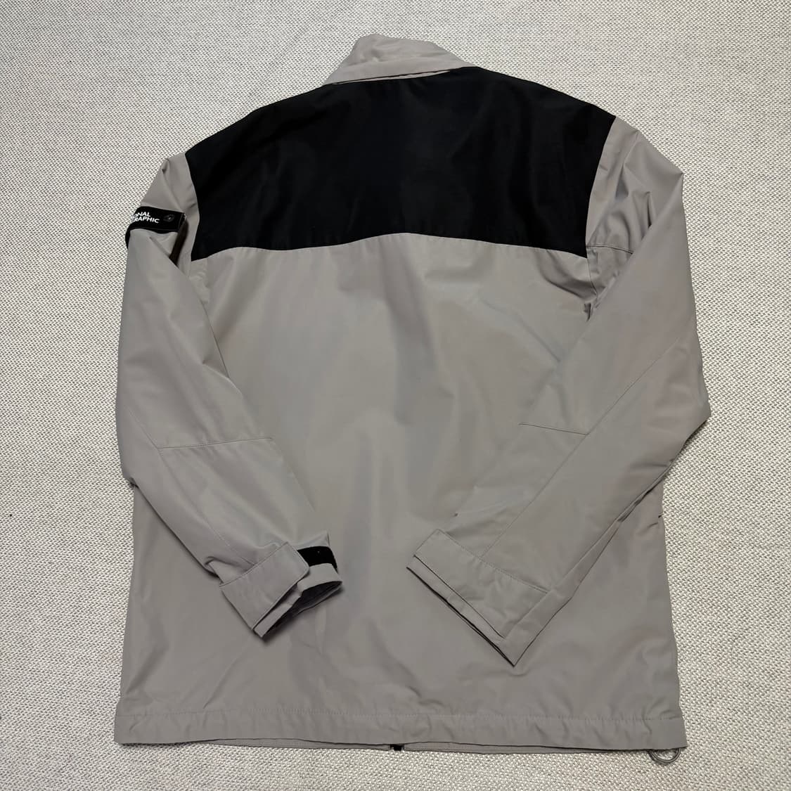 내셔널지오그래픽 배색 바람막이 자켓 상품이미지5