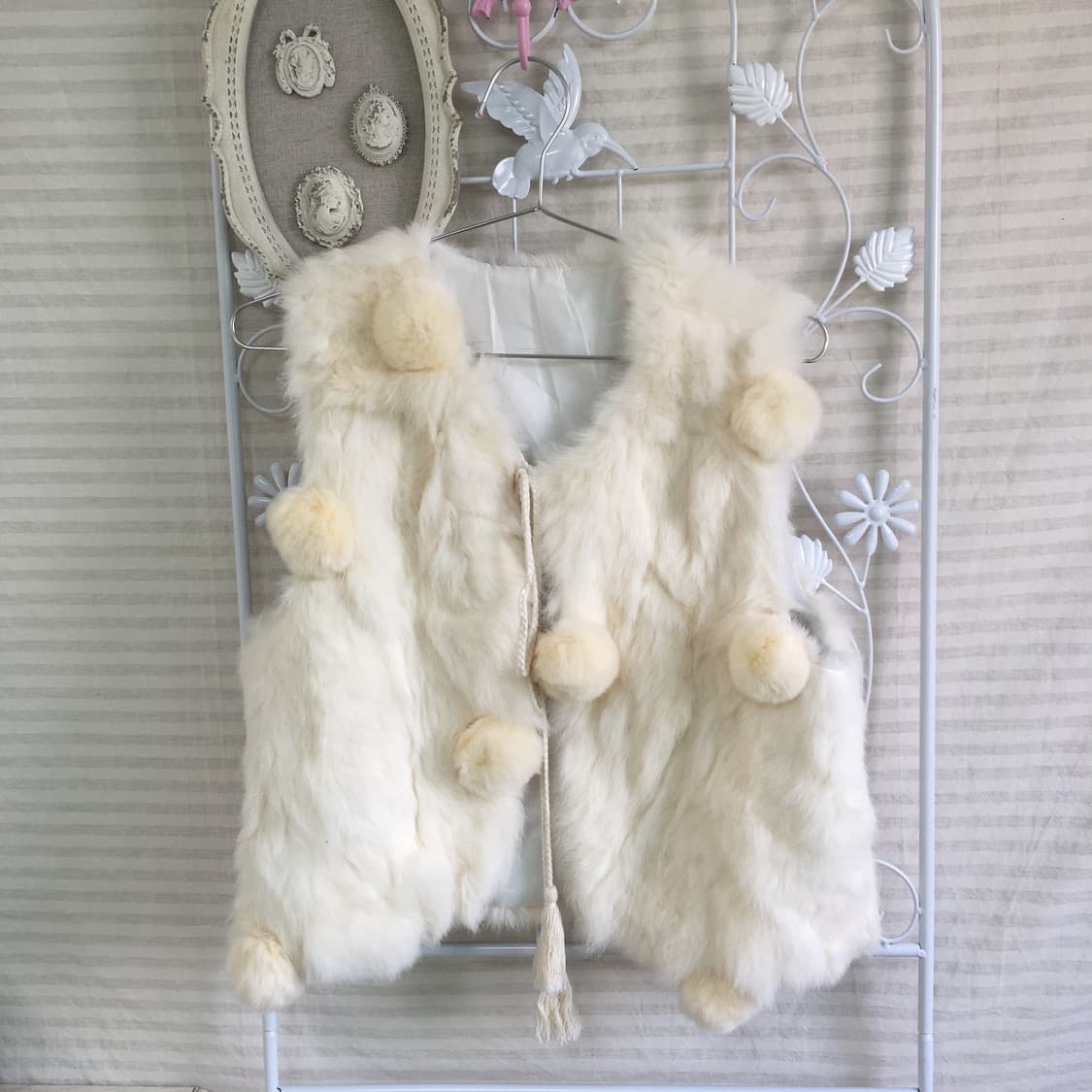 ivory rabbit fur pompom vest cardigan 상품이미지3
