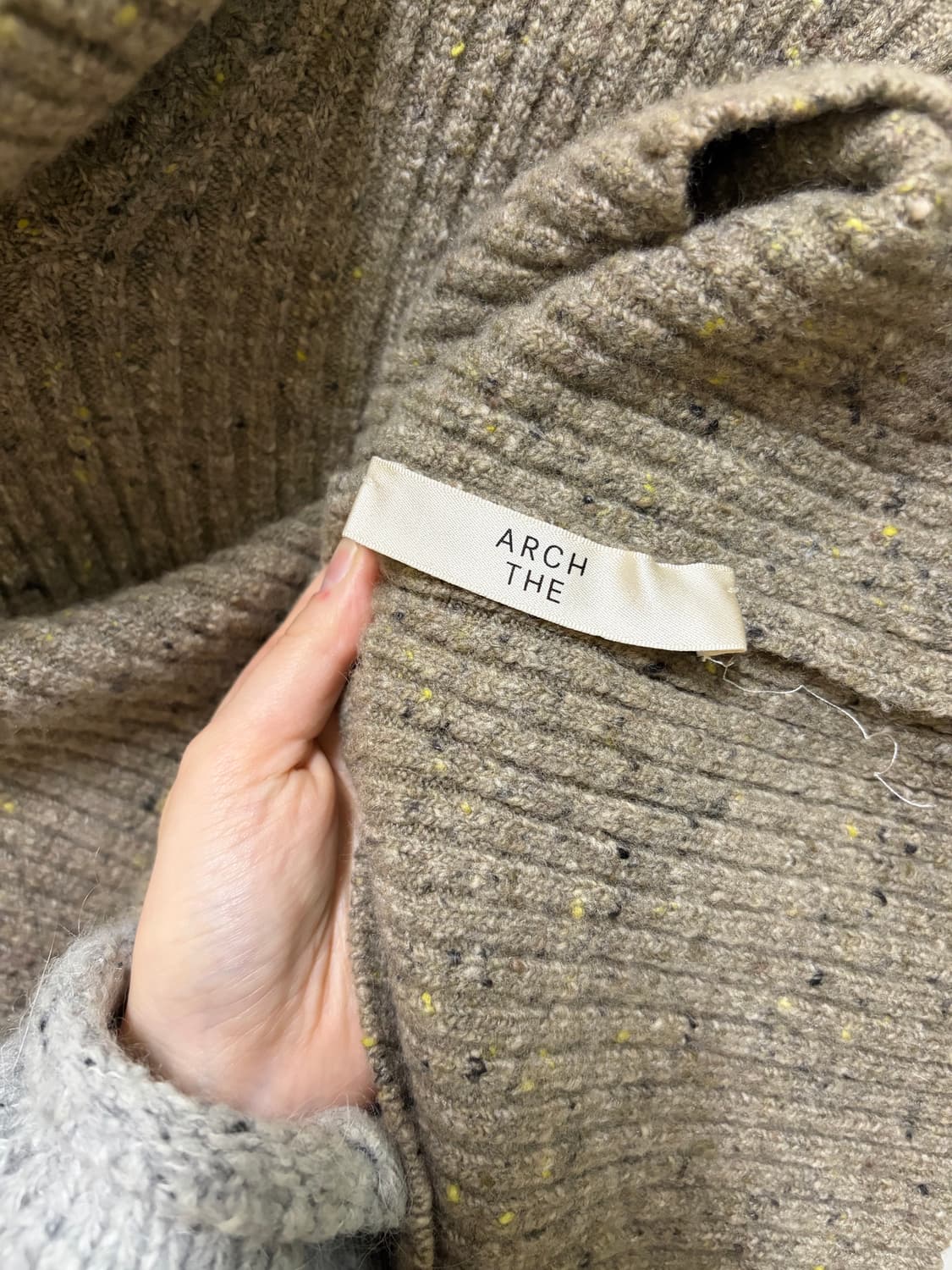 ARCH THE 아치더 터틀넥 니트 상품이미지2