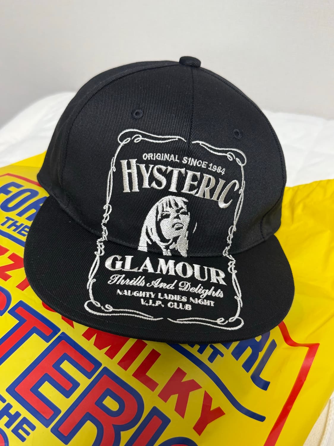 새상품/택포) 히스테릭글래머 위스키 자수 캡 (블랙) 상품이미지1