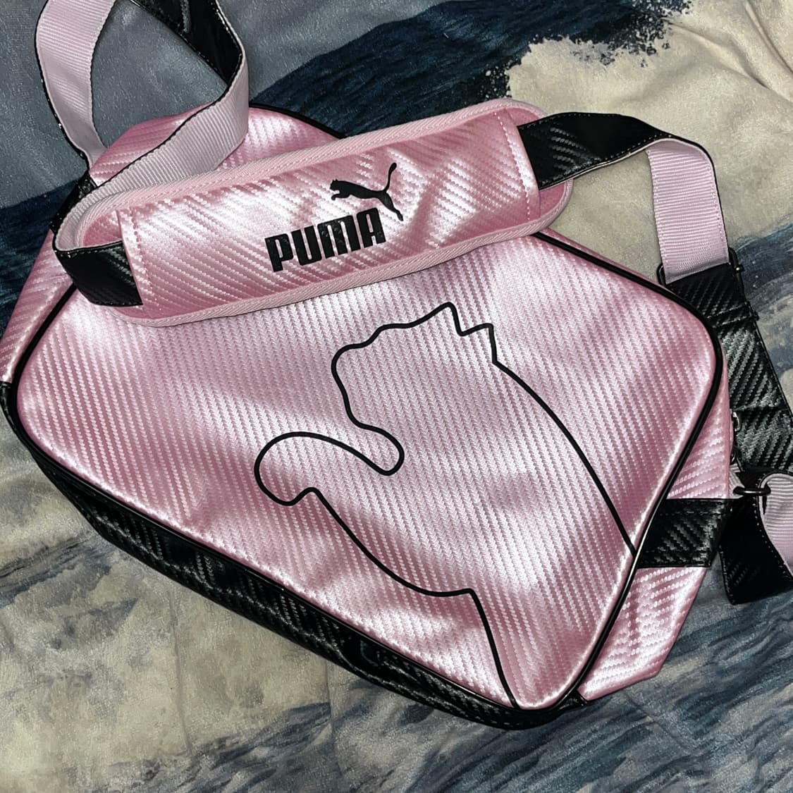 Puma Black&Pink glossy cross bag 상품이미지2