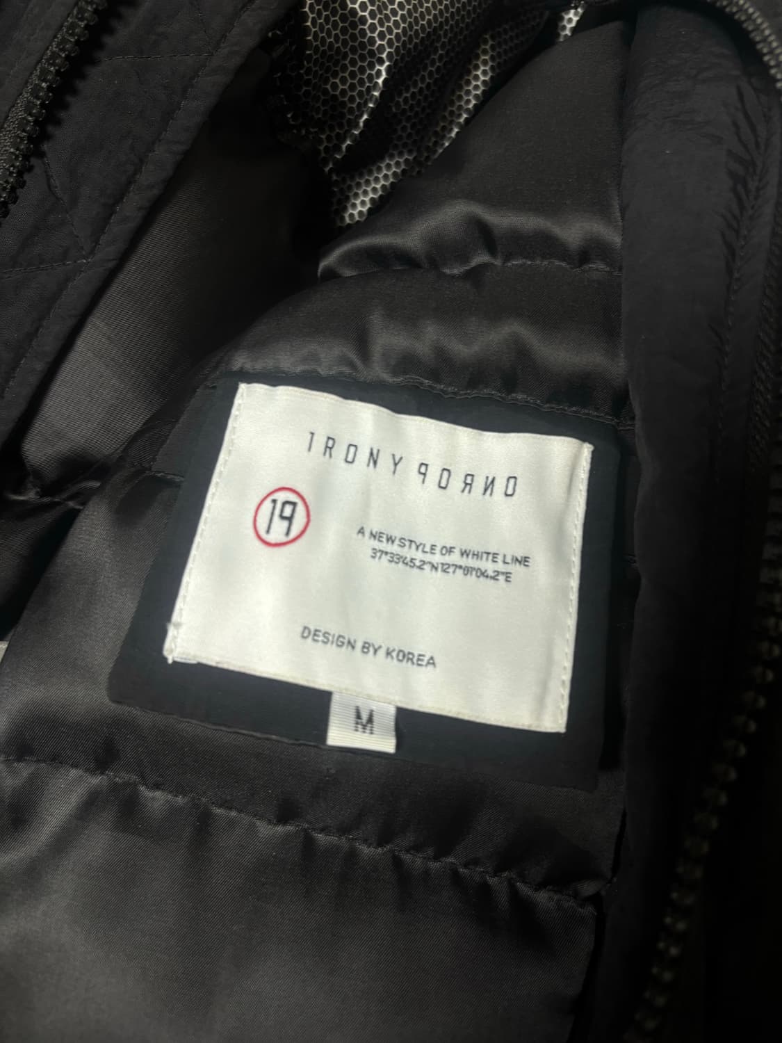 아이러니포르노 화이트라인 오버핏 패딩 상품이미지4