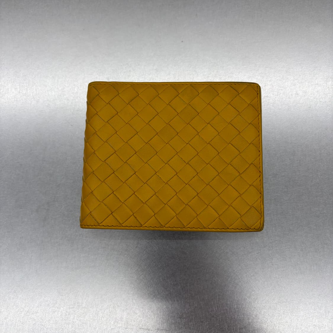 보테가베네타 인트레치아토 옐로우 남성 반지갑 상품이미지1