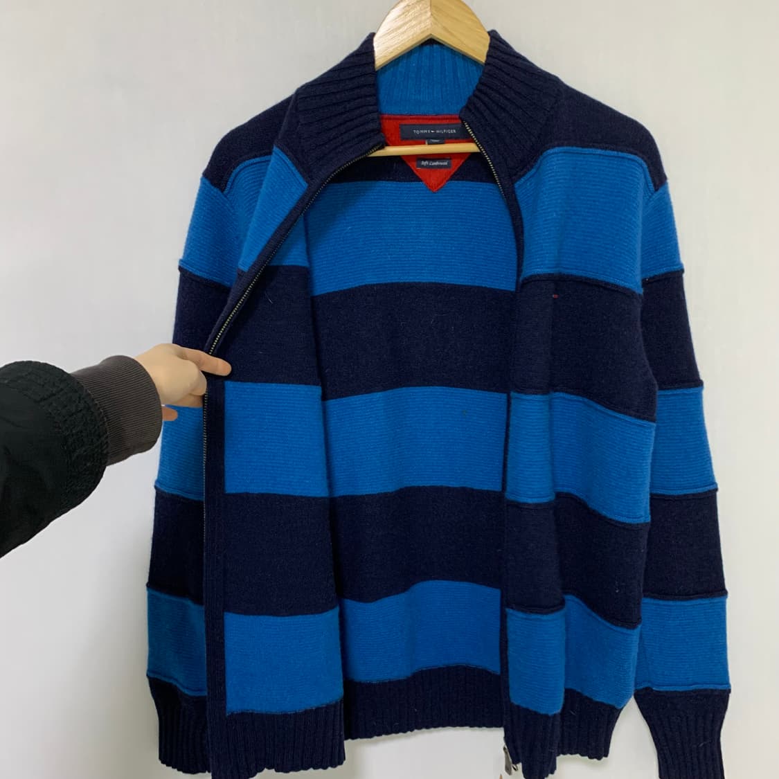 타미힐피거 투지퍼 반 하이넥 스트라이프 니트 집업 M 상품이미지7