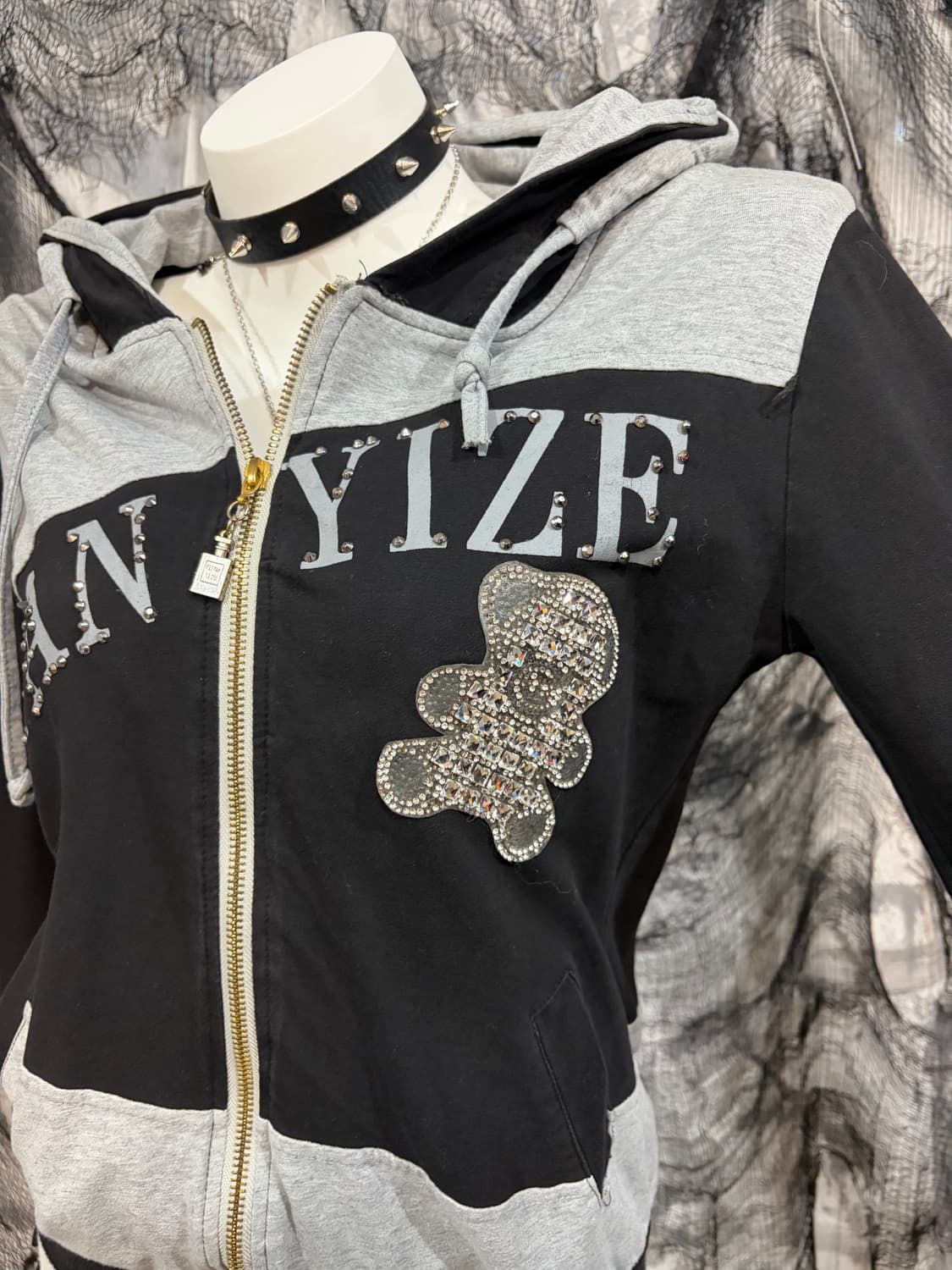 Y2K lettering cubic bear hoodie zip up 상품이미지7