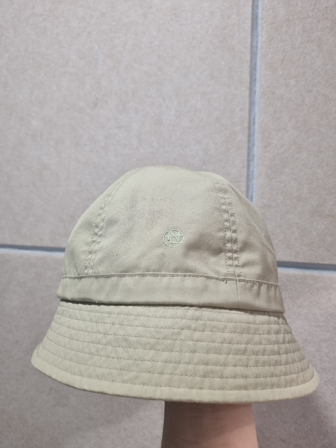 나나미카 윈드 라이트 그린 버킷햇 샘플 상품이미지1