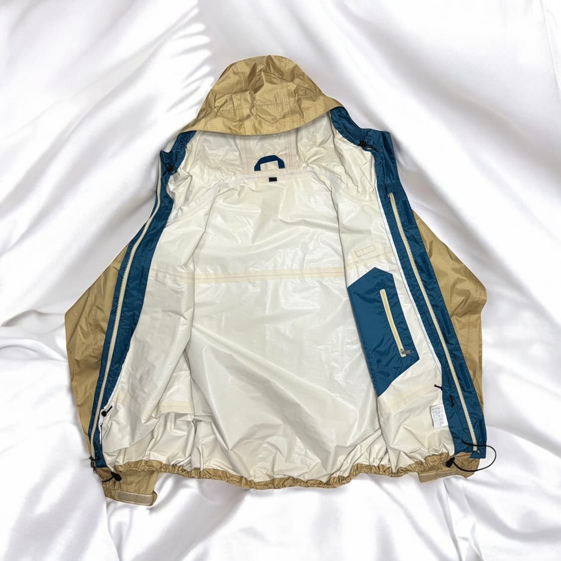 Patagonia Rain Force Shell Jacket 상품이미지3