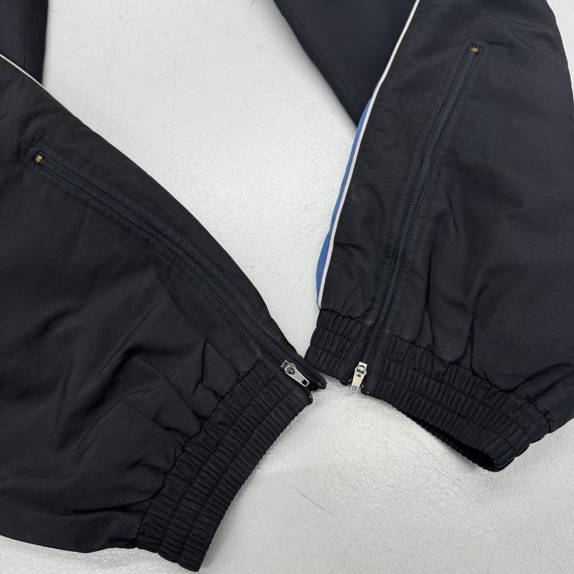 아디다스 90s 올드스쿨 바람막이 트랙팬츠 상품이미지4