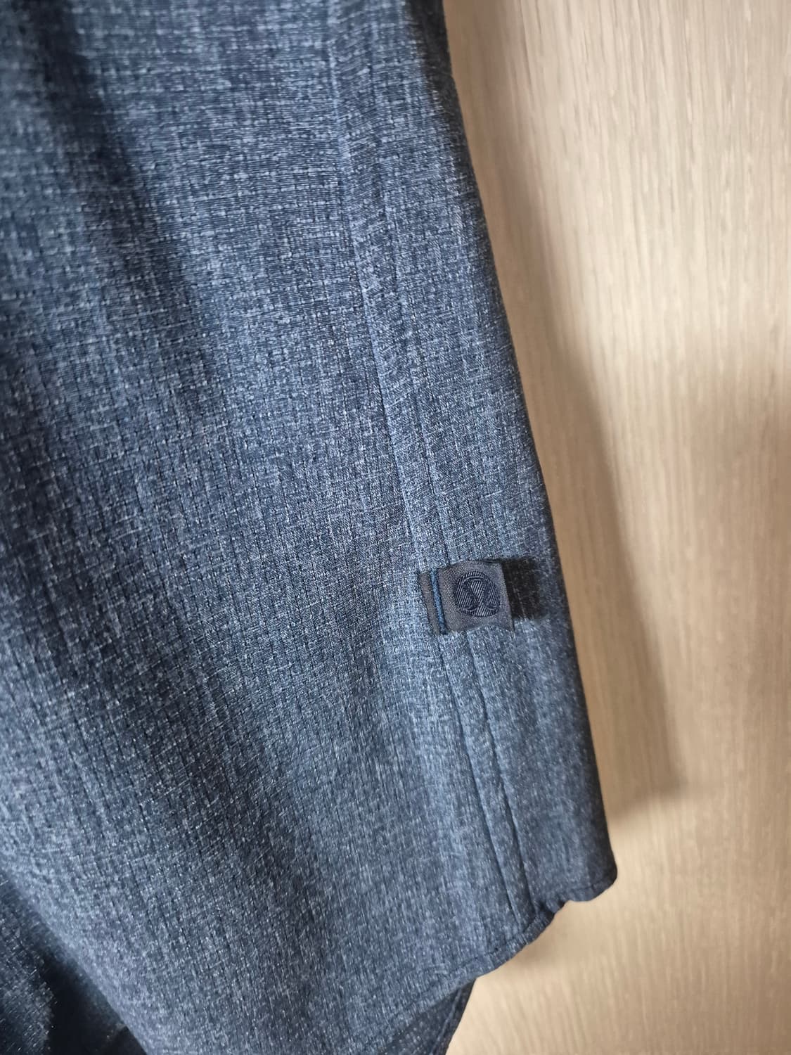 룰루레몬 에어징 이지 반팔 카라셔츠 라지 남성 상품이미지4