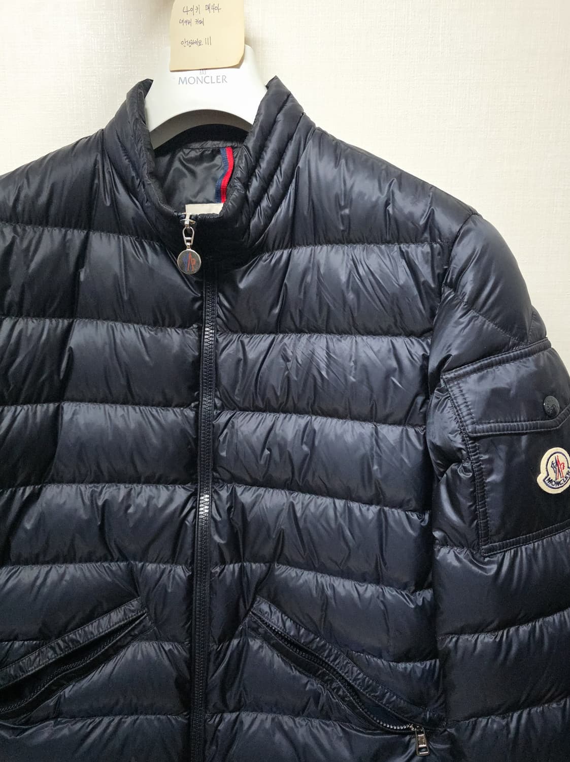 몽클레어 아게이 구스다운 경량패딩4 네이비 상품이미지2