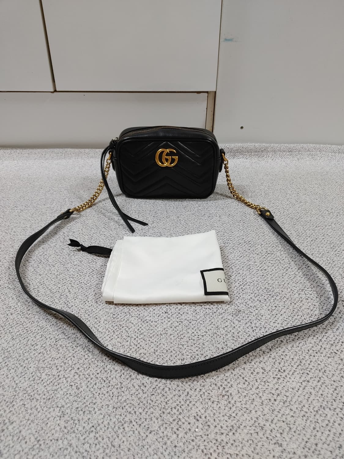 정품 구찌 GG 마몽 마몬트 마틀라세 미니 카메라백 크로스백 상품이미지1