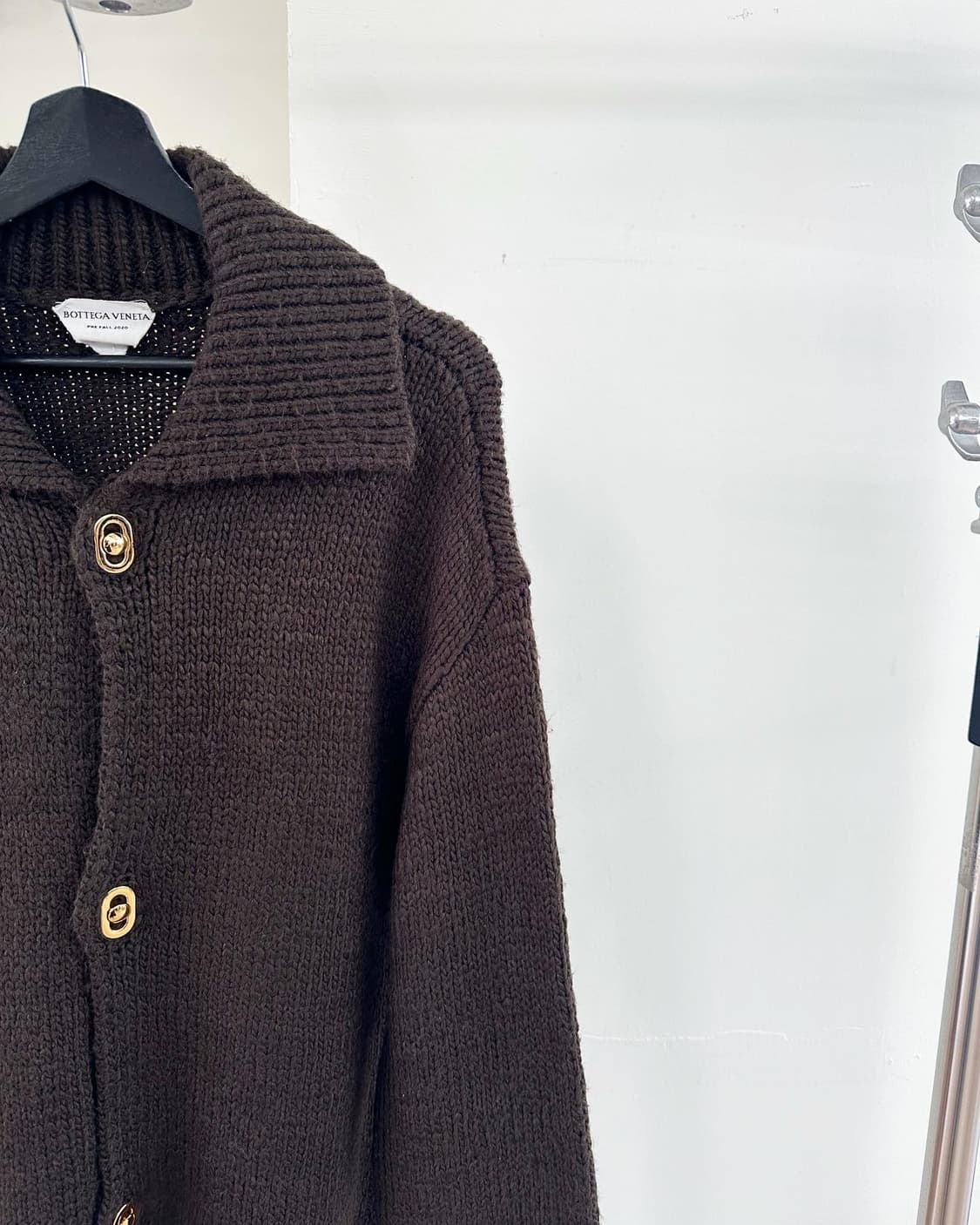 보테가베네타 브라운 금장 헤비울 가디건 상품이미지4