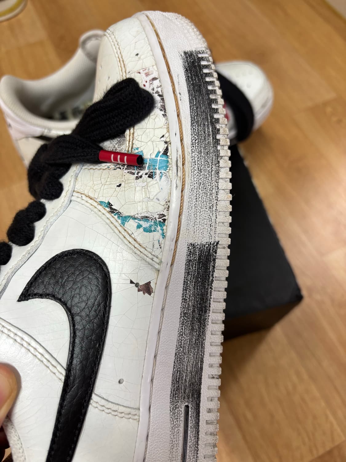 나이키 피스마이너스원 에어포스 260판매합니다 상품이미지2