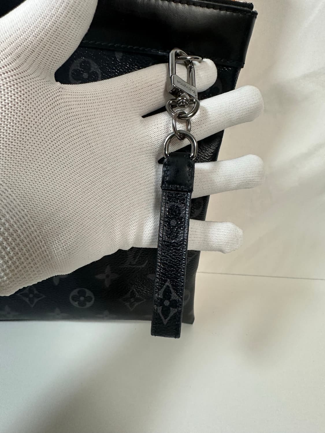 루이비통 디스커버리 클러치 + 드라곤느 키링 (GM/OS)  상품이미지7