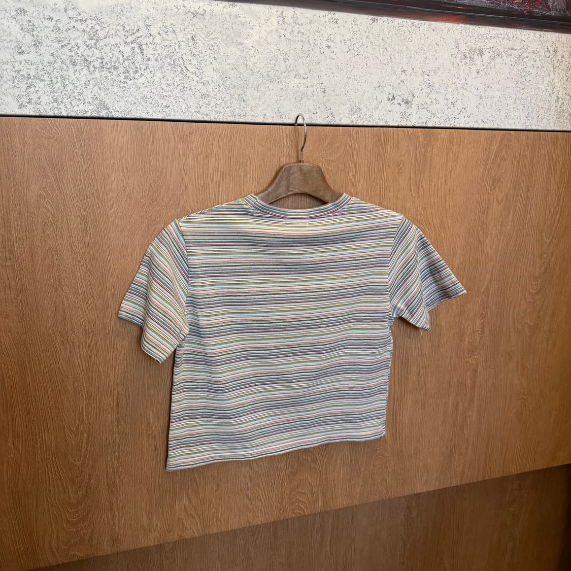 빈티지 라운드넥 크롭 반팔 티셔츠 멀티 스트라이프 패턴 디테일 루즈핏 상품이미지2