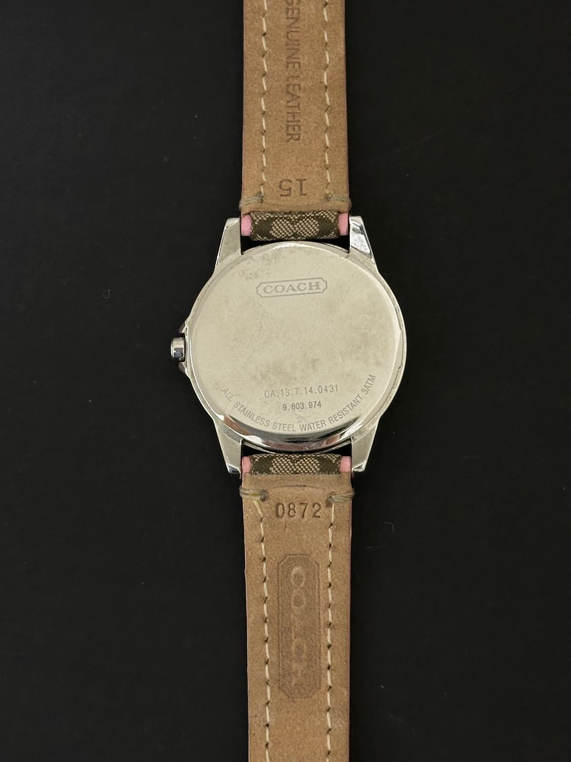 코치 시그니처 패턴 라운드 쿼츠 시계 상품이미지7