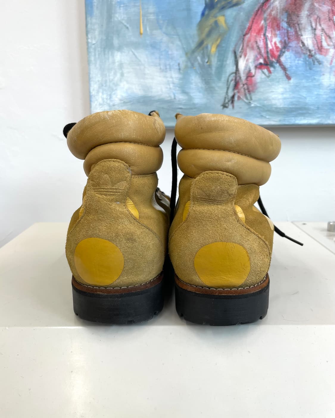 [295] 제레미스캇 x 아디다스 도트 스웨이드 트래킹 부츠 상품이미지5