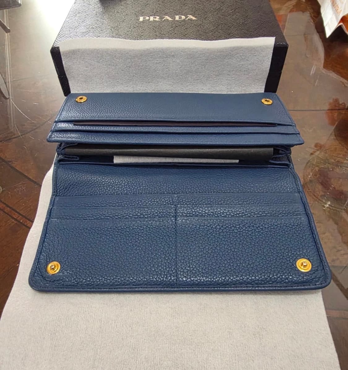 프라다 블루 사피아노 장지갑 상품이미지3