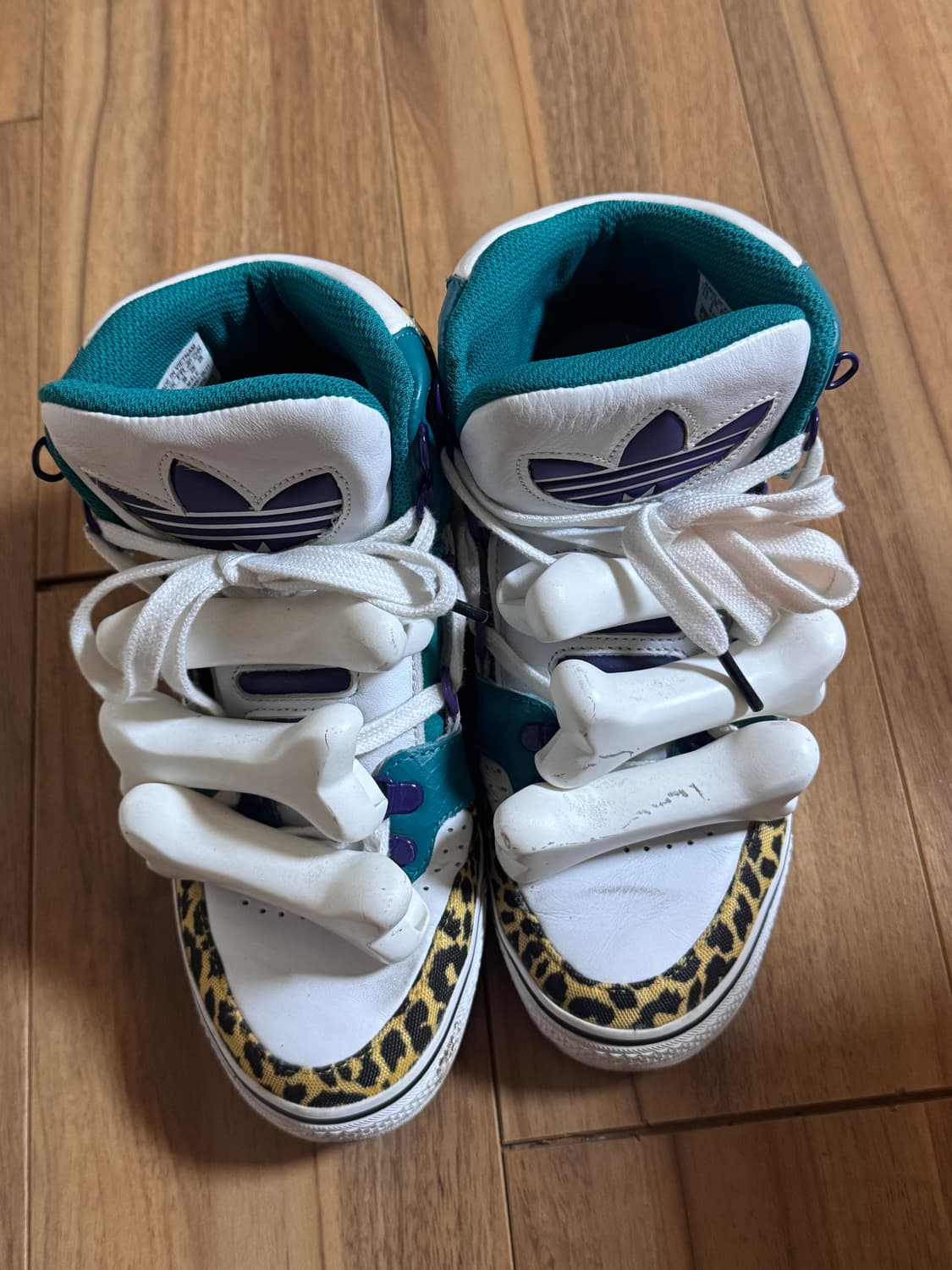 235 아디다스 제레미스캇 본즈 레오파드 상품이미지1