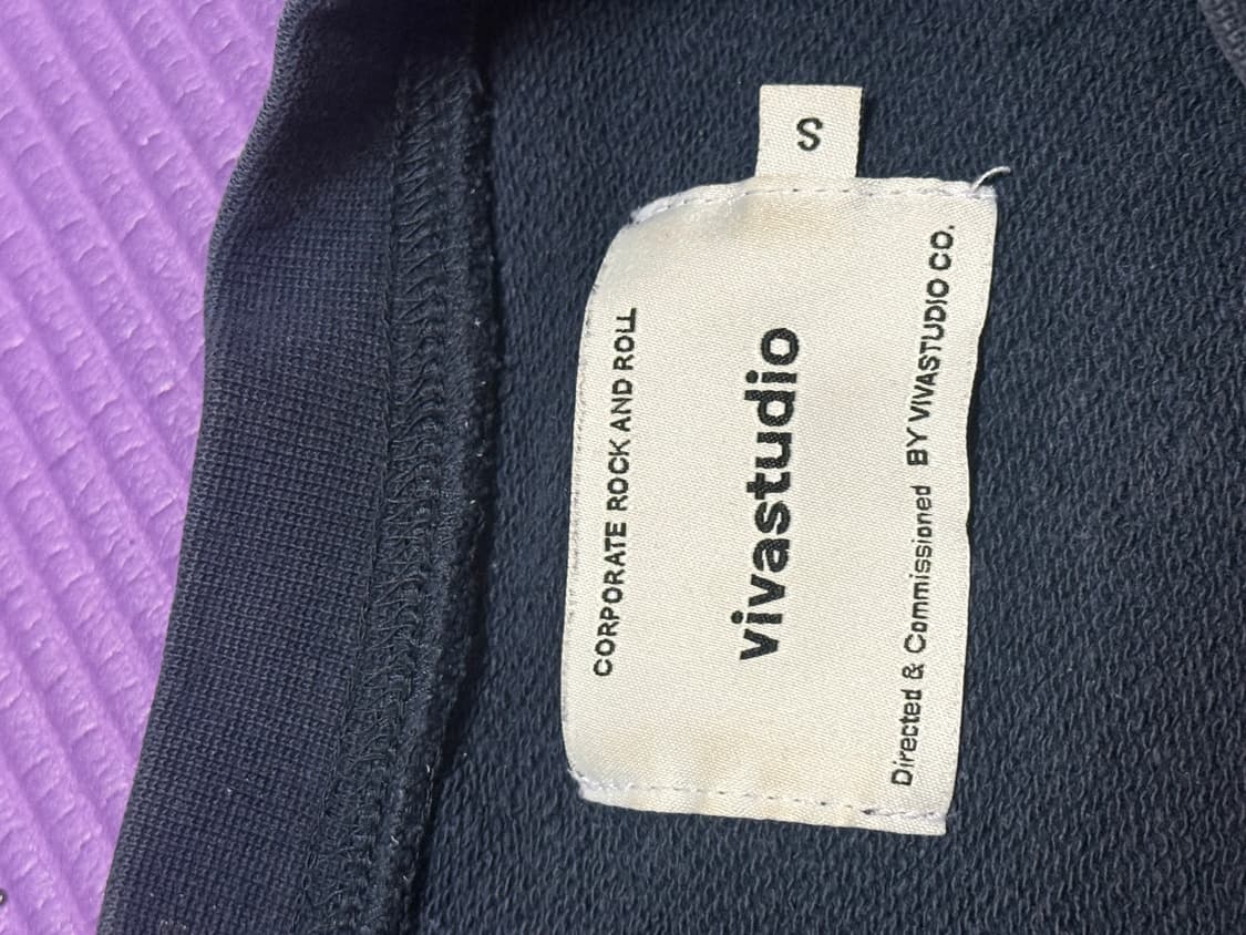 비바스튜디오 맨투맨 상품이미지3