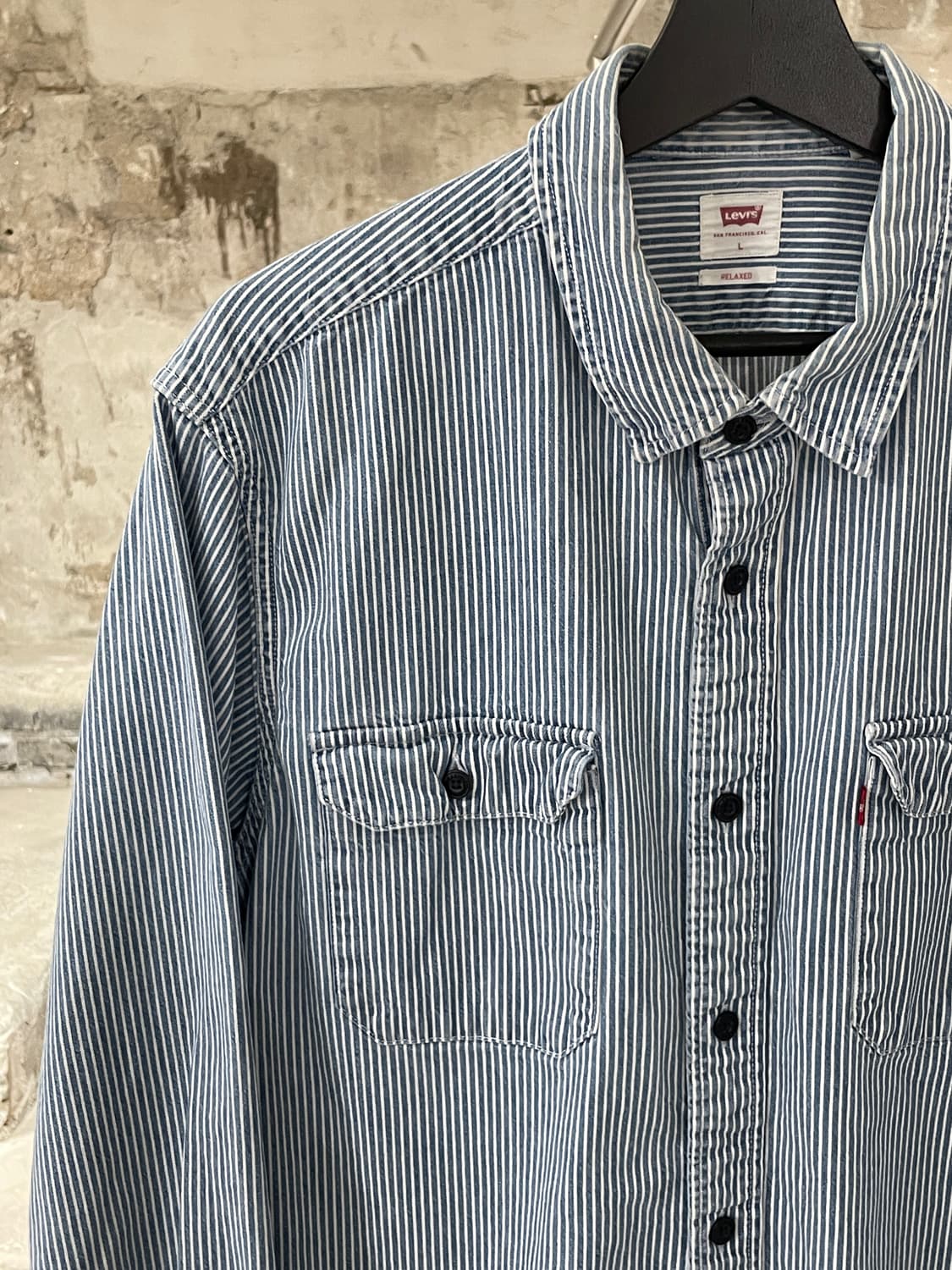 리바이스 레드탭 릴렉스드 트윈 포켓 히코리 셔츠 상품이미지2