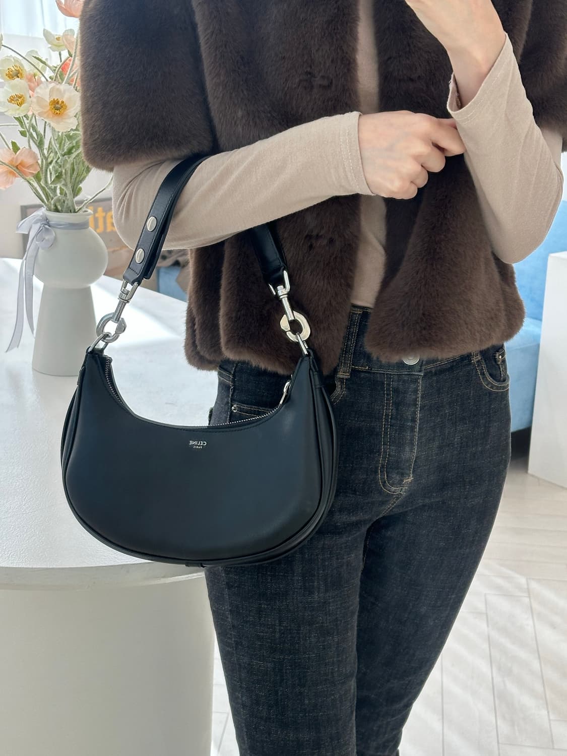 [A+ 정품] 셀린느 아바백 미디움 블랙 은장 상품이미지5