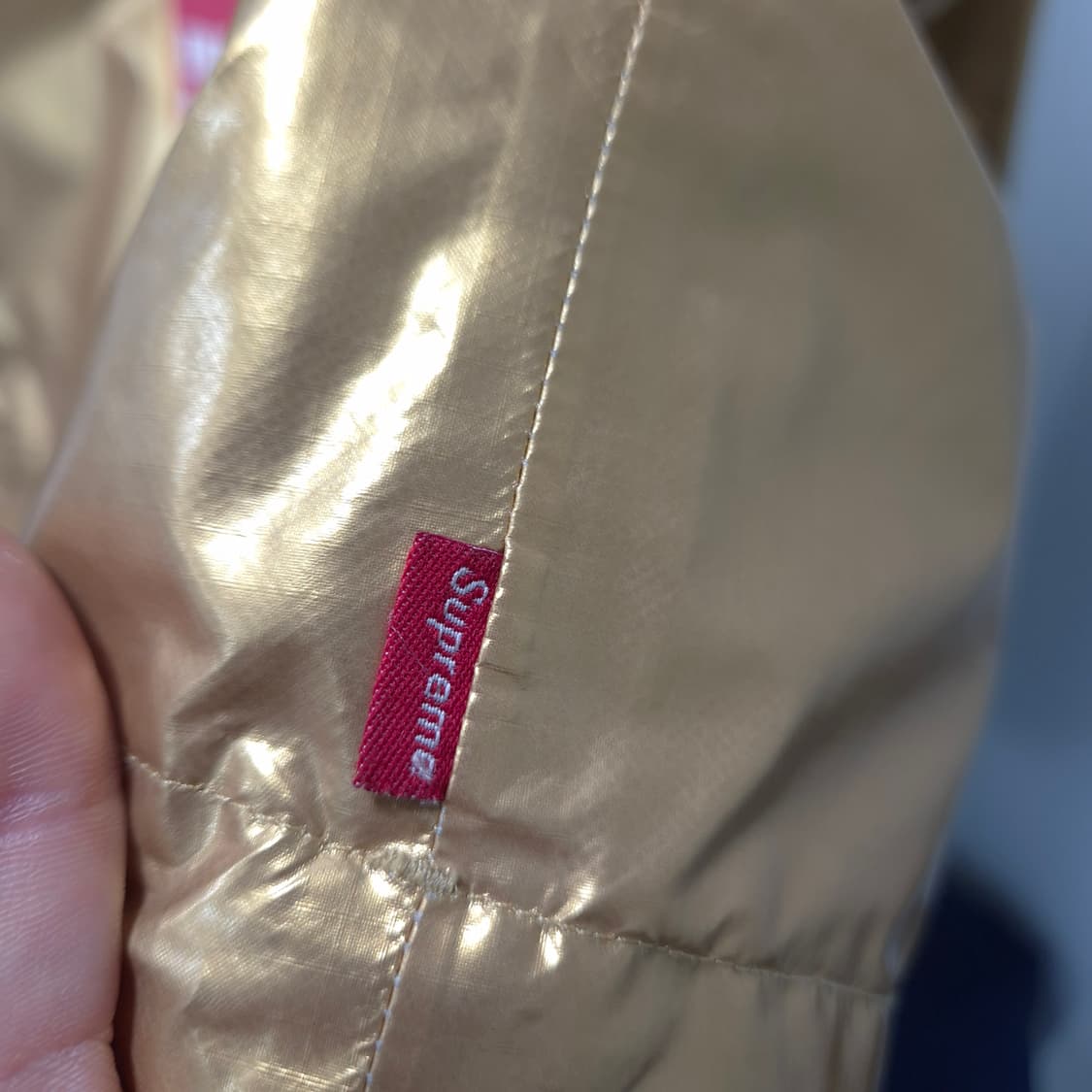 슈프림 x 노스페이스 메탈릭 마운틴 파카 골드 18SS / 할인 상품이미지6