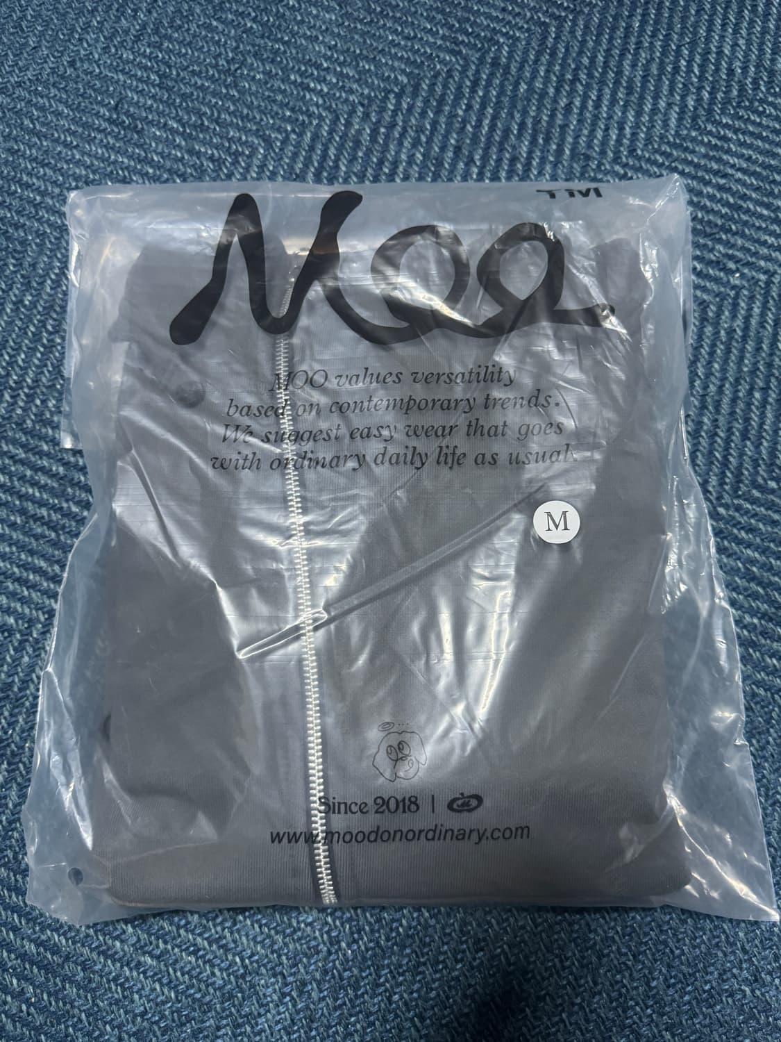 엠오오 다이애그널 버튼 후드집업 - 다크그레이 상품이미지2