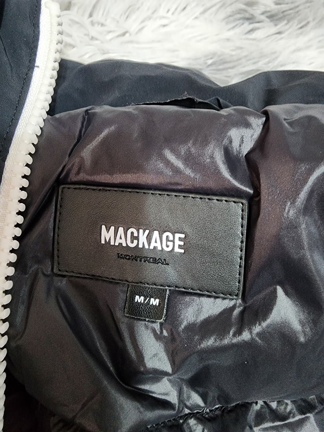 MACKAGE 맥케이지 Lexia 블랙 패딩 점퍼 M 상품이미지4
