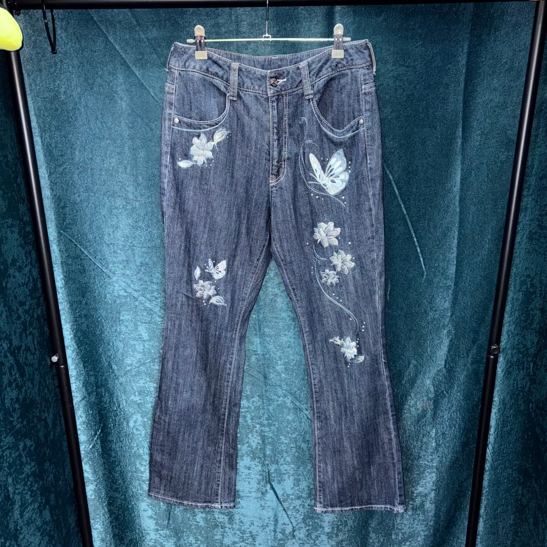 (31) 빈티지 나비 자수 디테일 부츠컷 데님 팬츠 상품이미지1