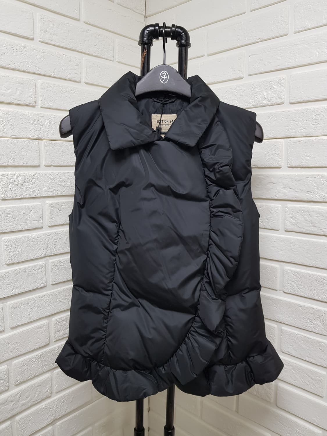 [38/미사용/정품] 생로랑 구스 푸퍼 패딩조끼 상품이미지3