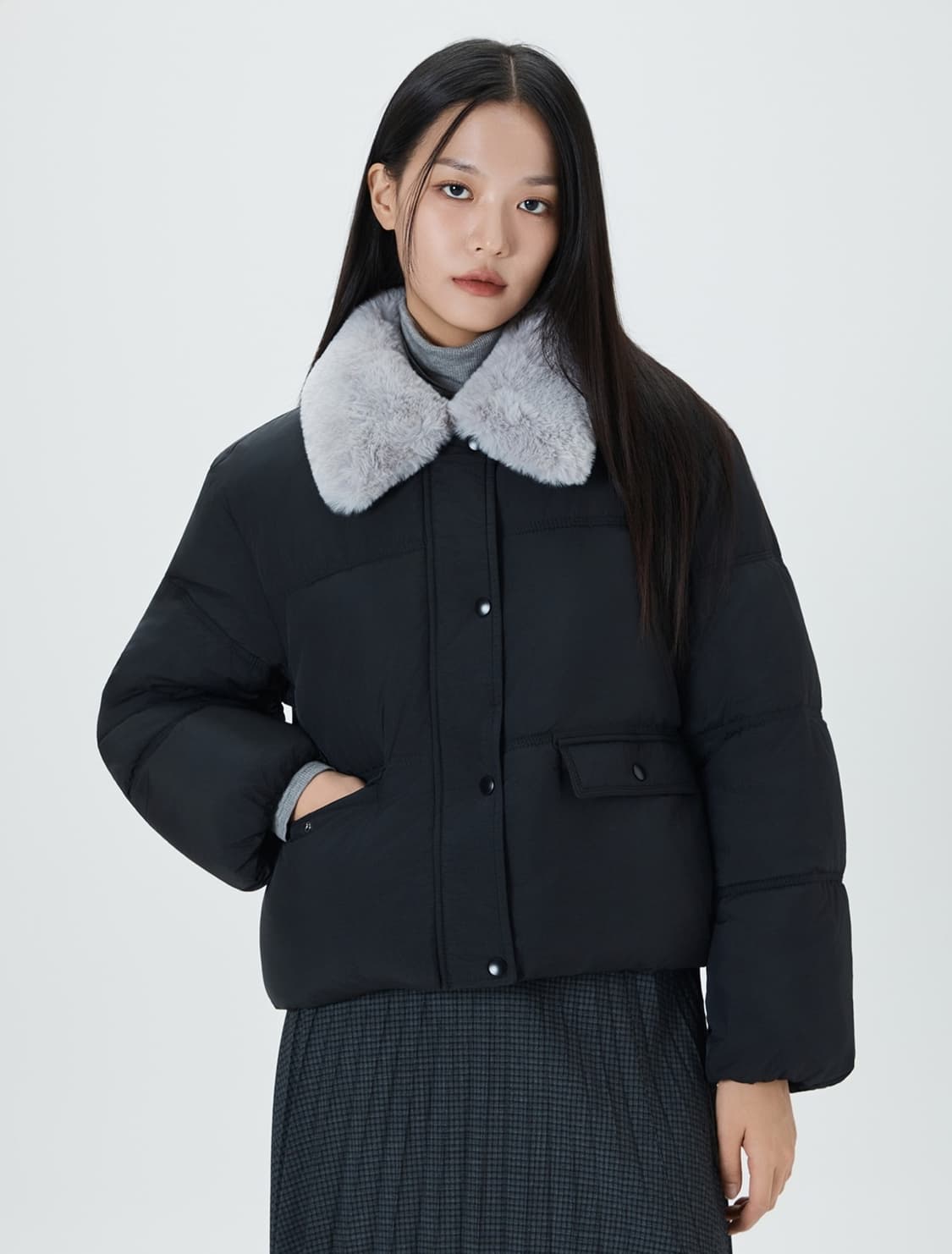 (새상품) 미쏘 퍼 카라 크롭 푸퍼 패딩 66 상품이미지4