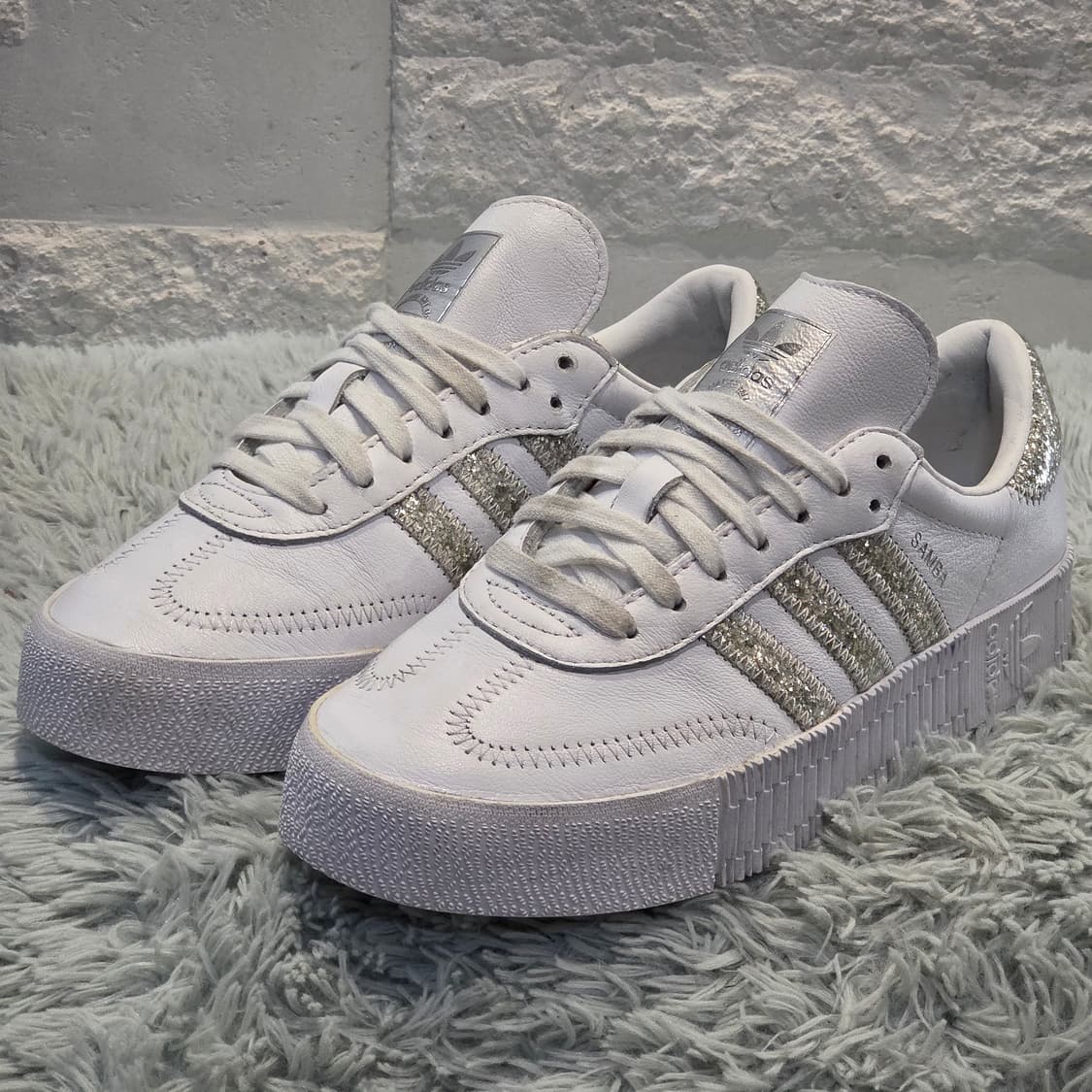 3q-9:아디다스 삼바 로즈 글리터 화이트 실버 (225mm)-ss급 상품이미지1