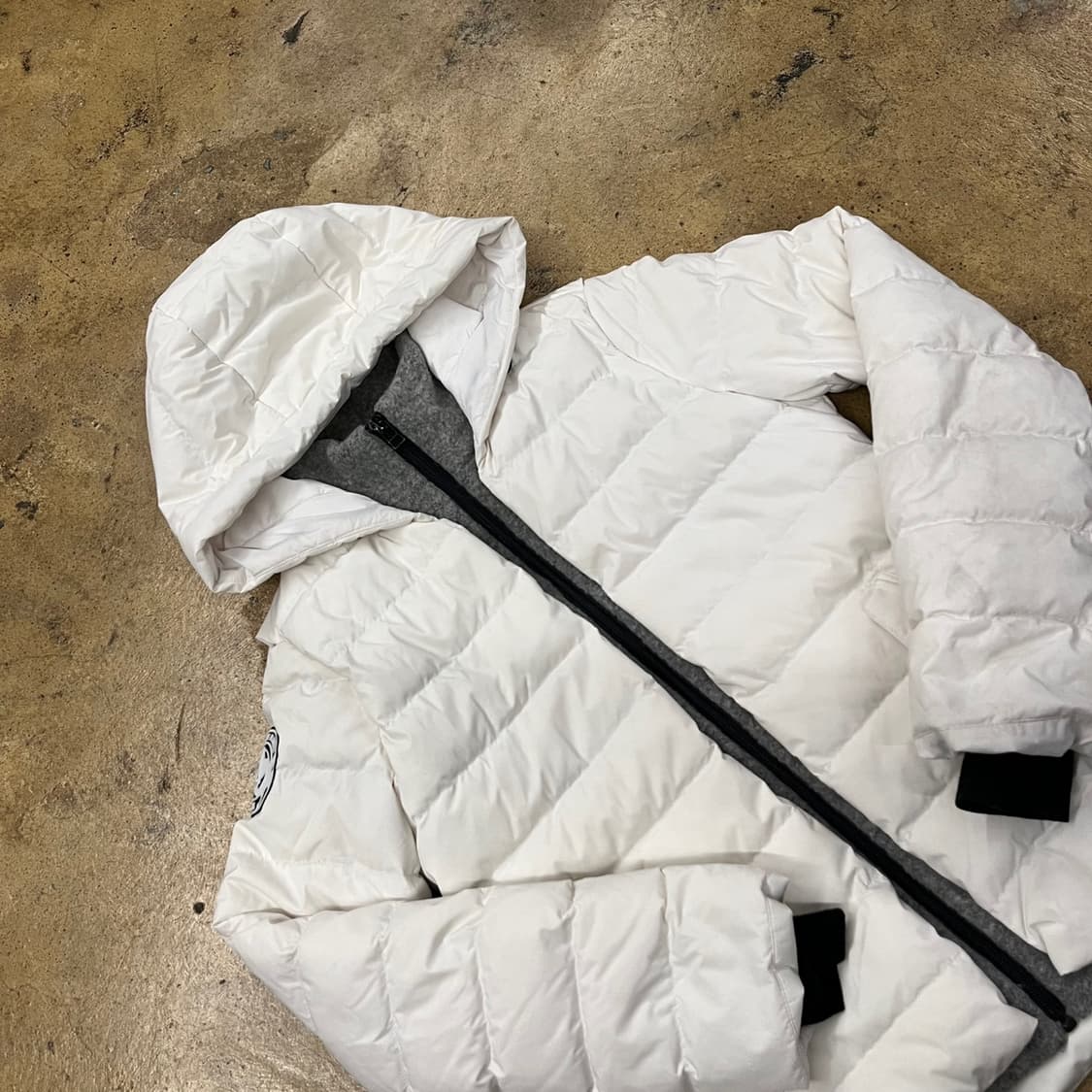 [정품/1] waac 흰색 후드 패딩 점퍼 b10 상품이미지1