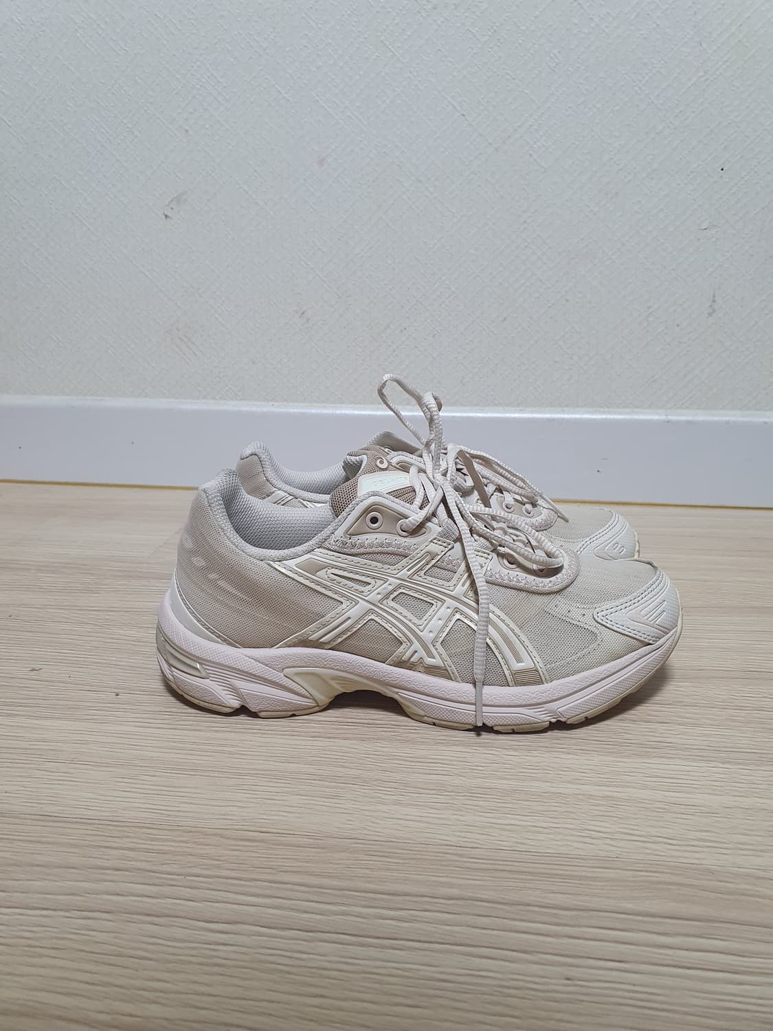 아식스 젤 1130 RE 오트밀 운동화 245 상품이미지1