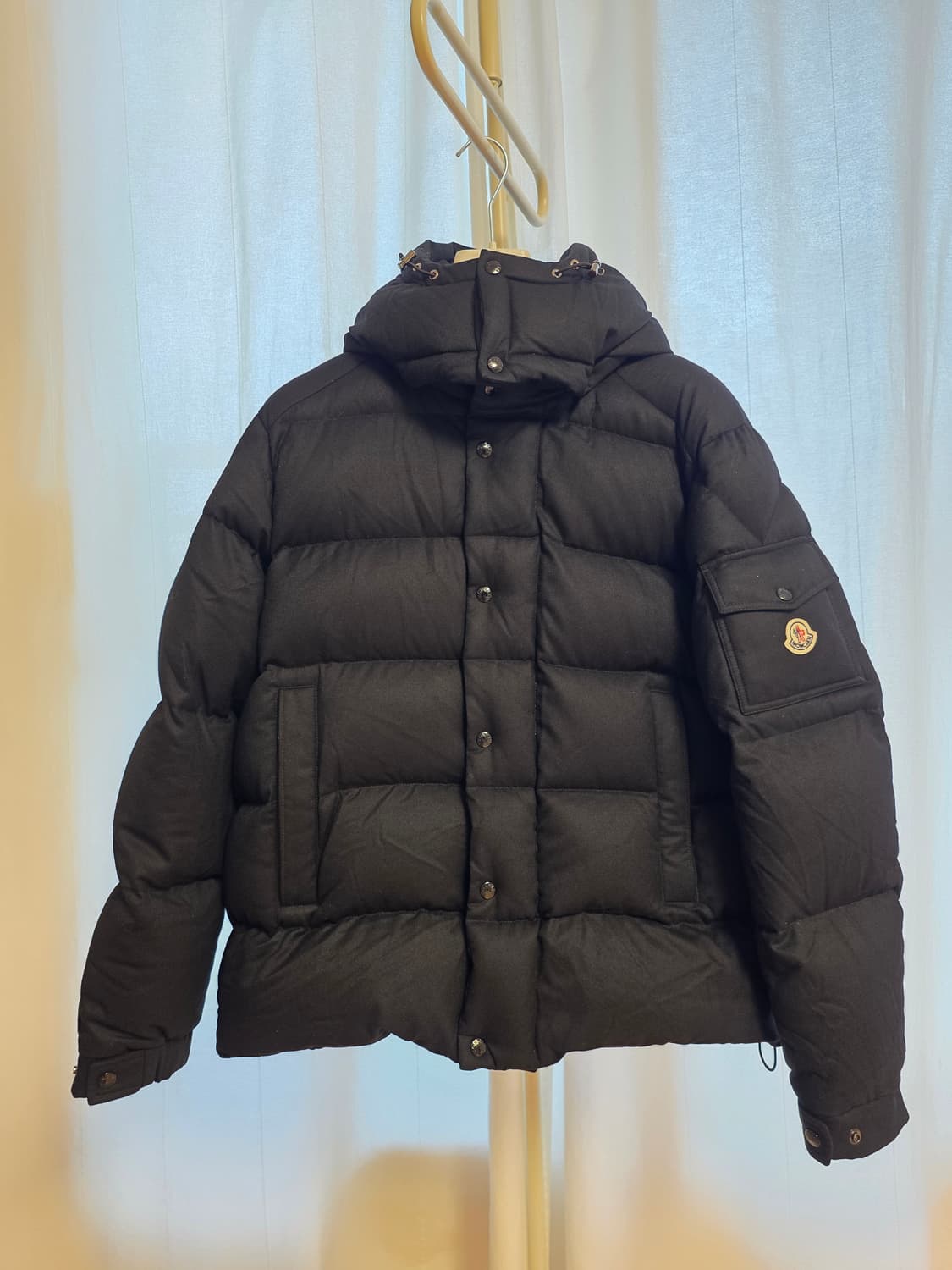 [24FW/새상품급] 몽클레어 베제르 숏 다운 패딩 4사이즈 상품이미지1