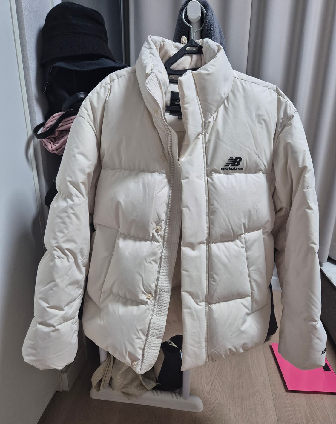 뉴발란스 액티브 숏 구스다운 패딩 상품이미지2