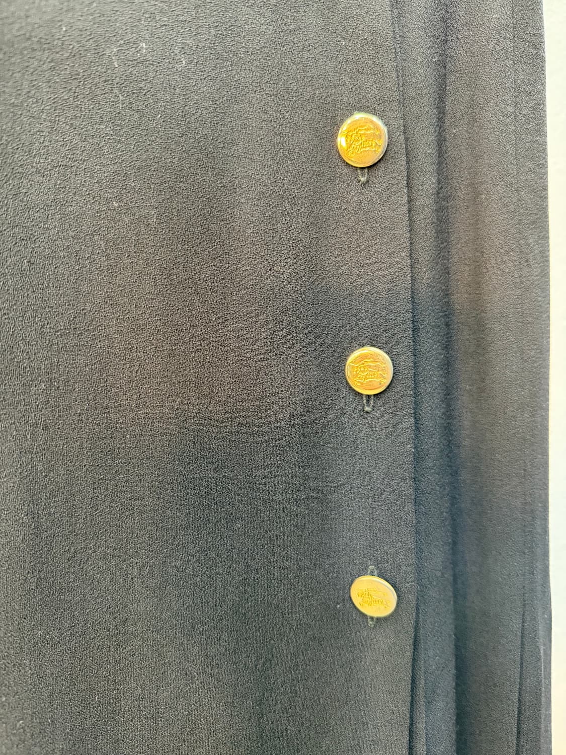 정품) 버버리 블랙 금장 버튼 스커트 26 상품이미지3