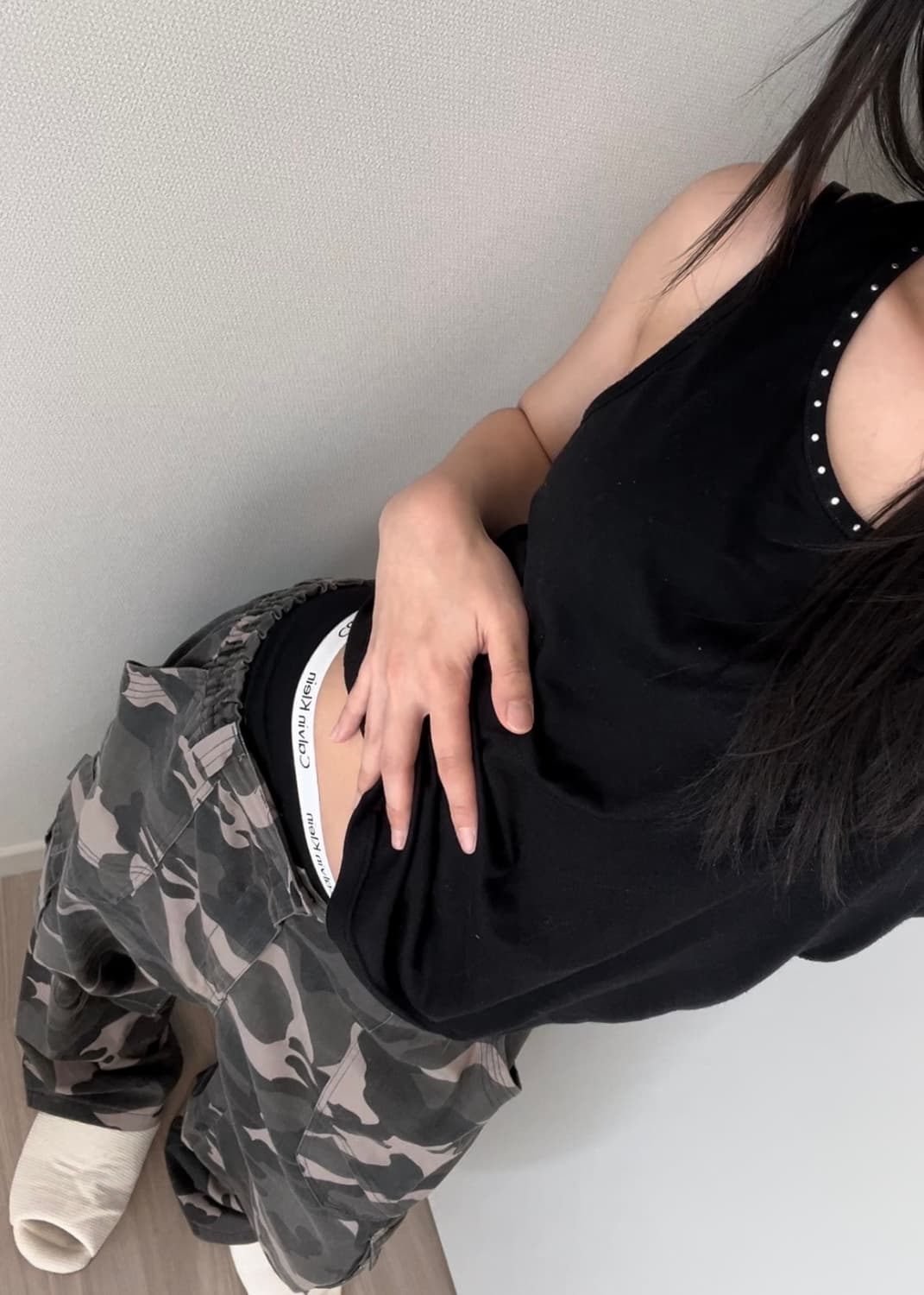 wide-fit carmouflage cargo pants 상품이미지3