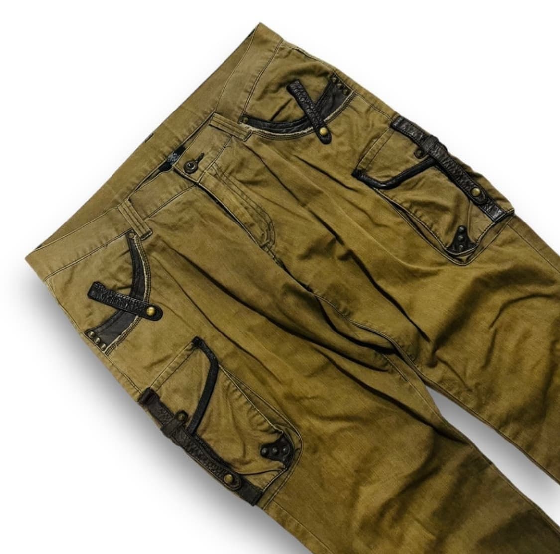 세만틱 디자인 더블 레더 포인트 카고 디테일 부츠컷 팬츠 상품이미지2