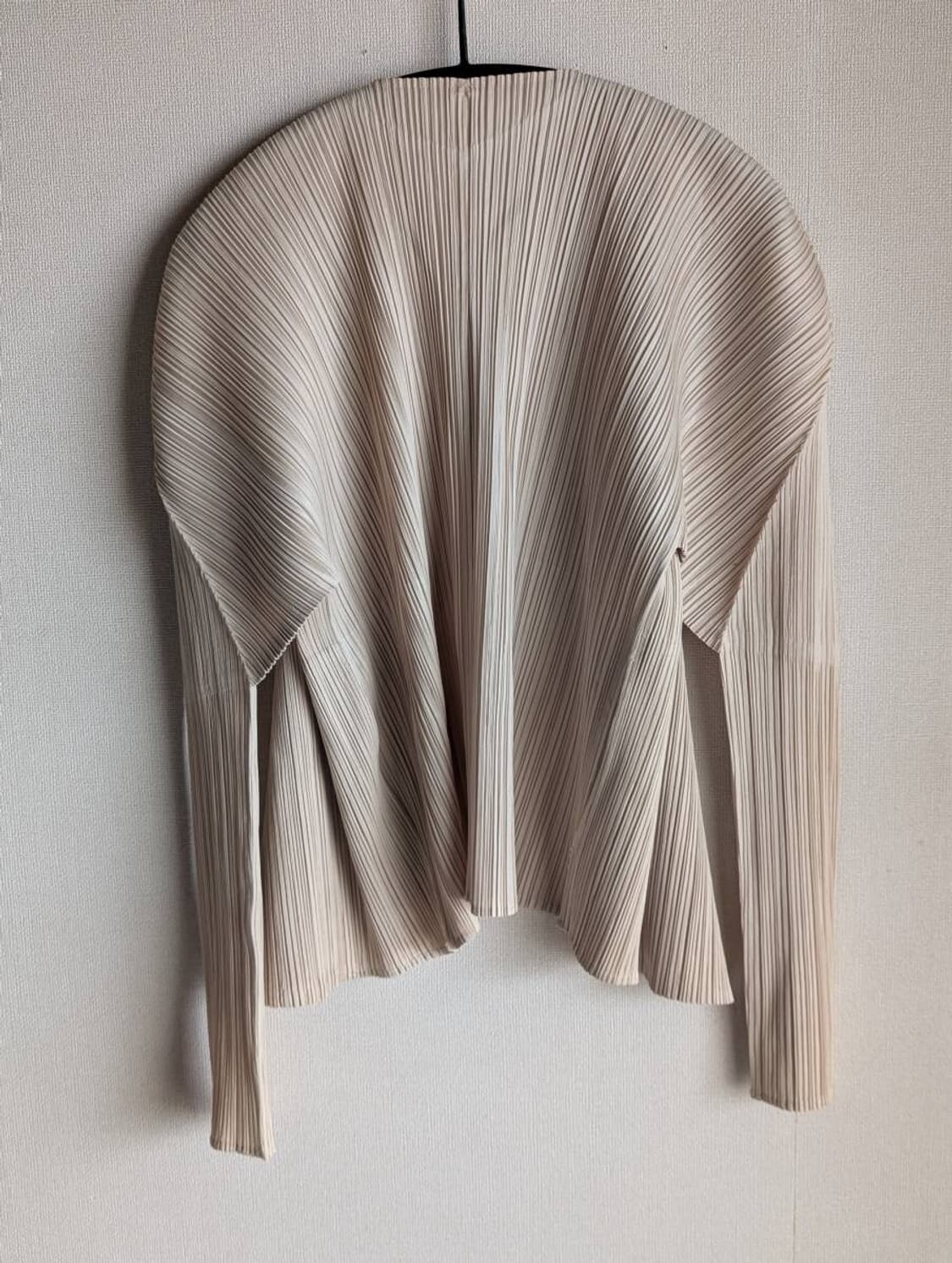 이세이미야케 플리츠 플리즈 가디건 상품이미지2