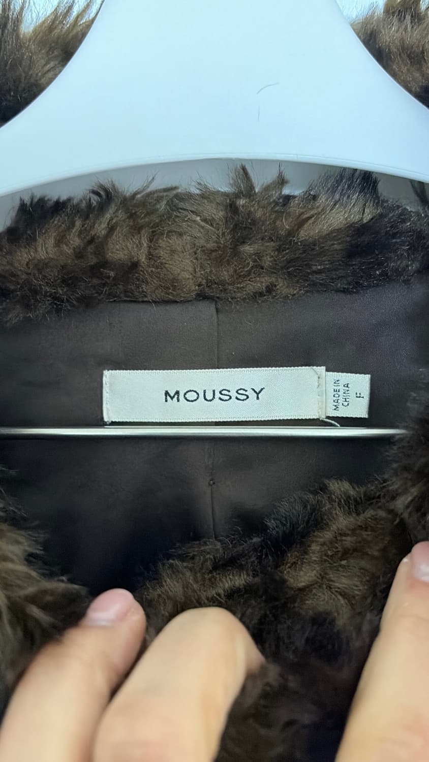 MOUSSY 갈색 에코퍼 후드 자켓 55,66 상품이미지2
